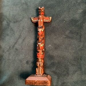 Totem Pole Carved Boma First Nation American North Western People